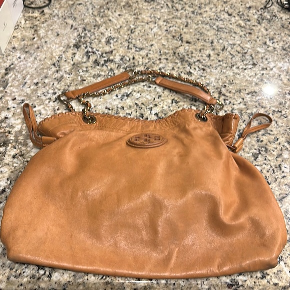 Tory Burch Handbags - Tury Burch Leather Purse